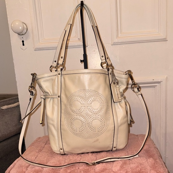 Coach (2012) Audrey White Leather Drawstring Two Way Shoulder Bag - Picture 1 of 12